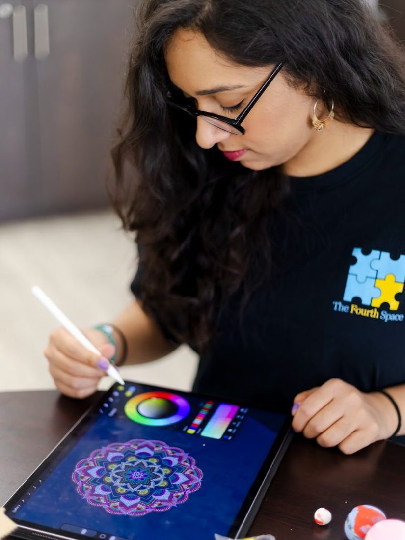 Sara-Maya Kaba creating art for The Fourth Space